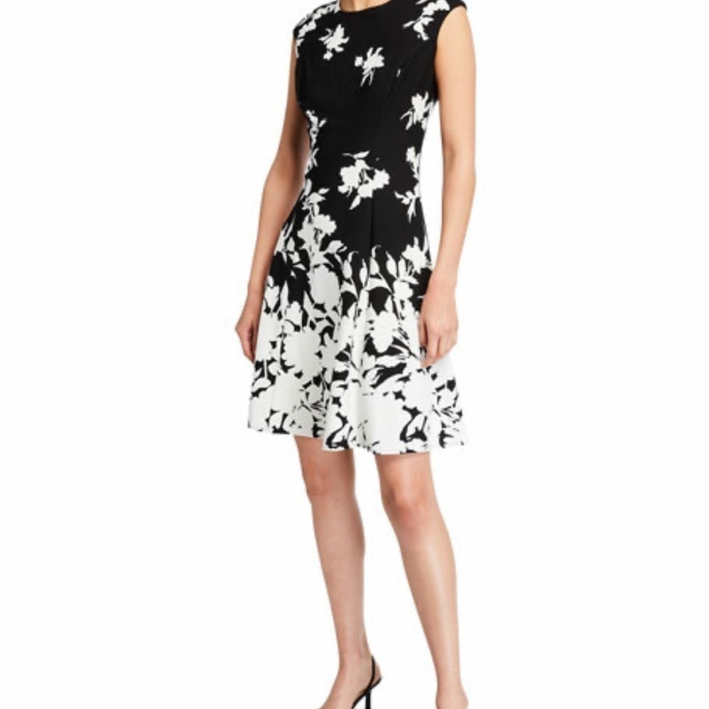 London Times woman’s black white ombré floral sz 6 fit flare stretch crepe dress